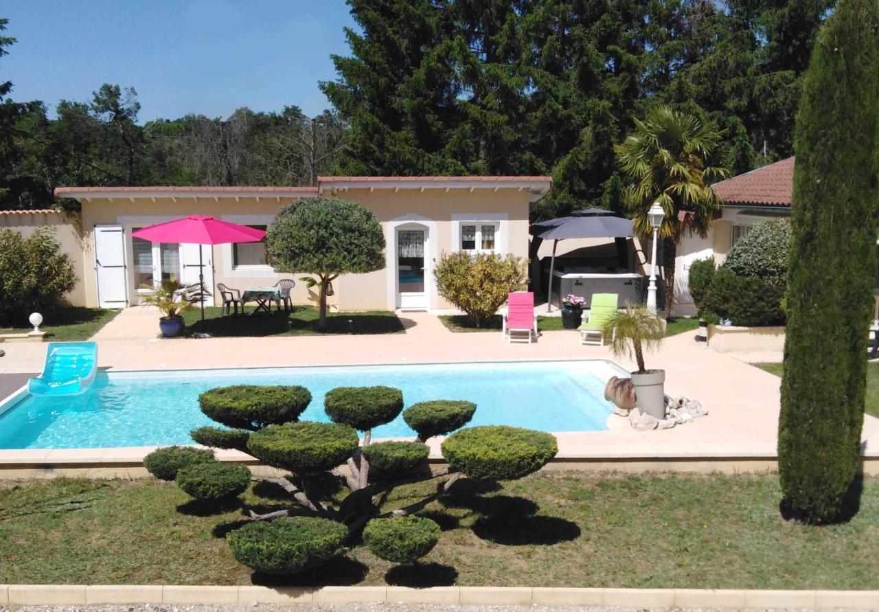 Coeuraccords, Spa & Bien-Etre Au Calme Naturiste Toute L'Annee Saint-Bardoux Exterior photo
