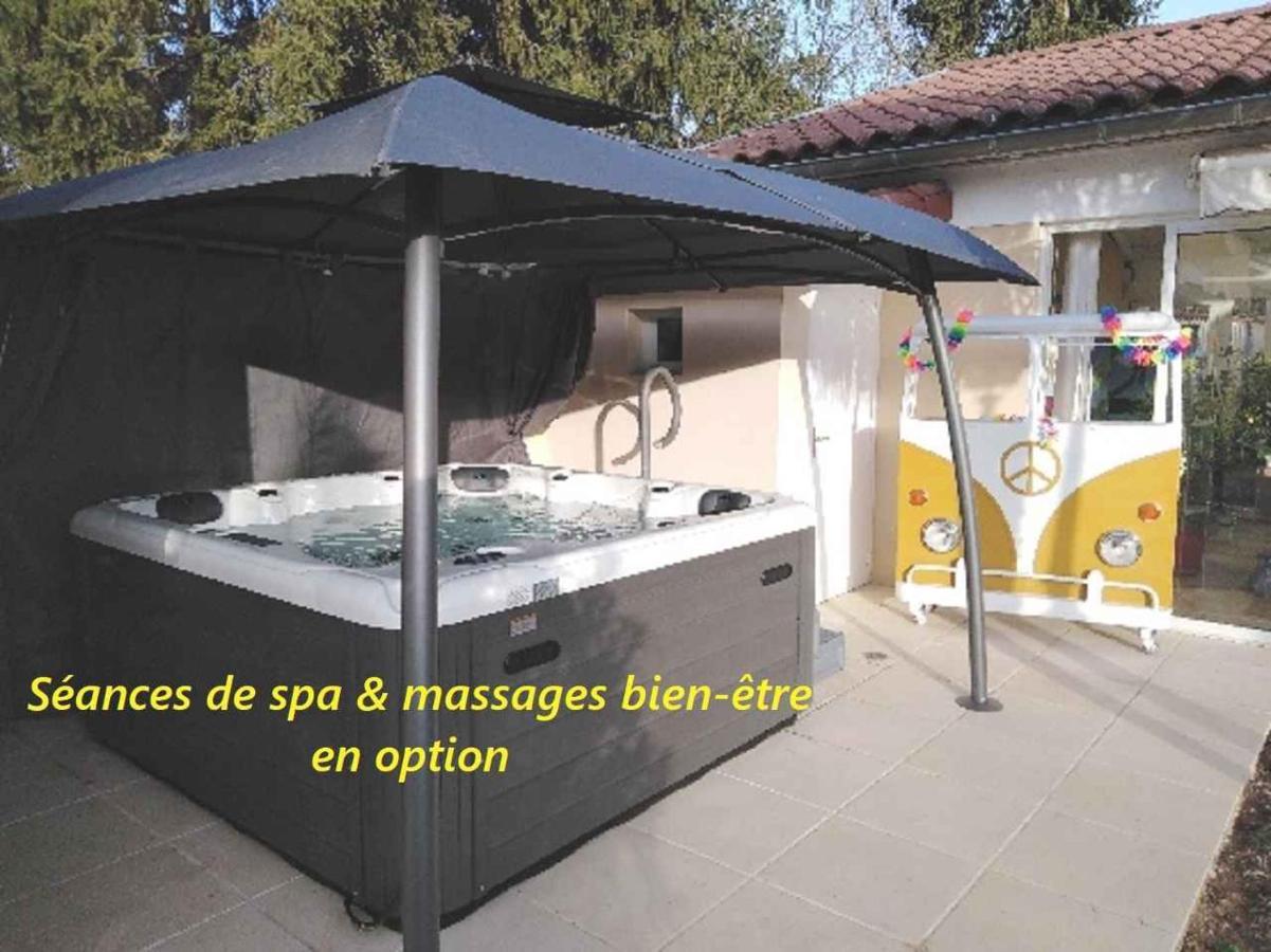 Coeuraccords, Spa & Bien-Etre Au Calme Naturiste Toute L'Annee Saint-Bardoux Exterior photo